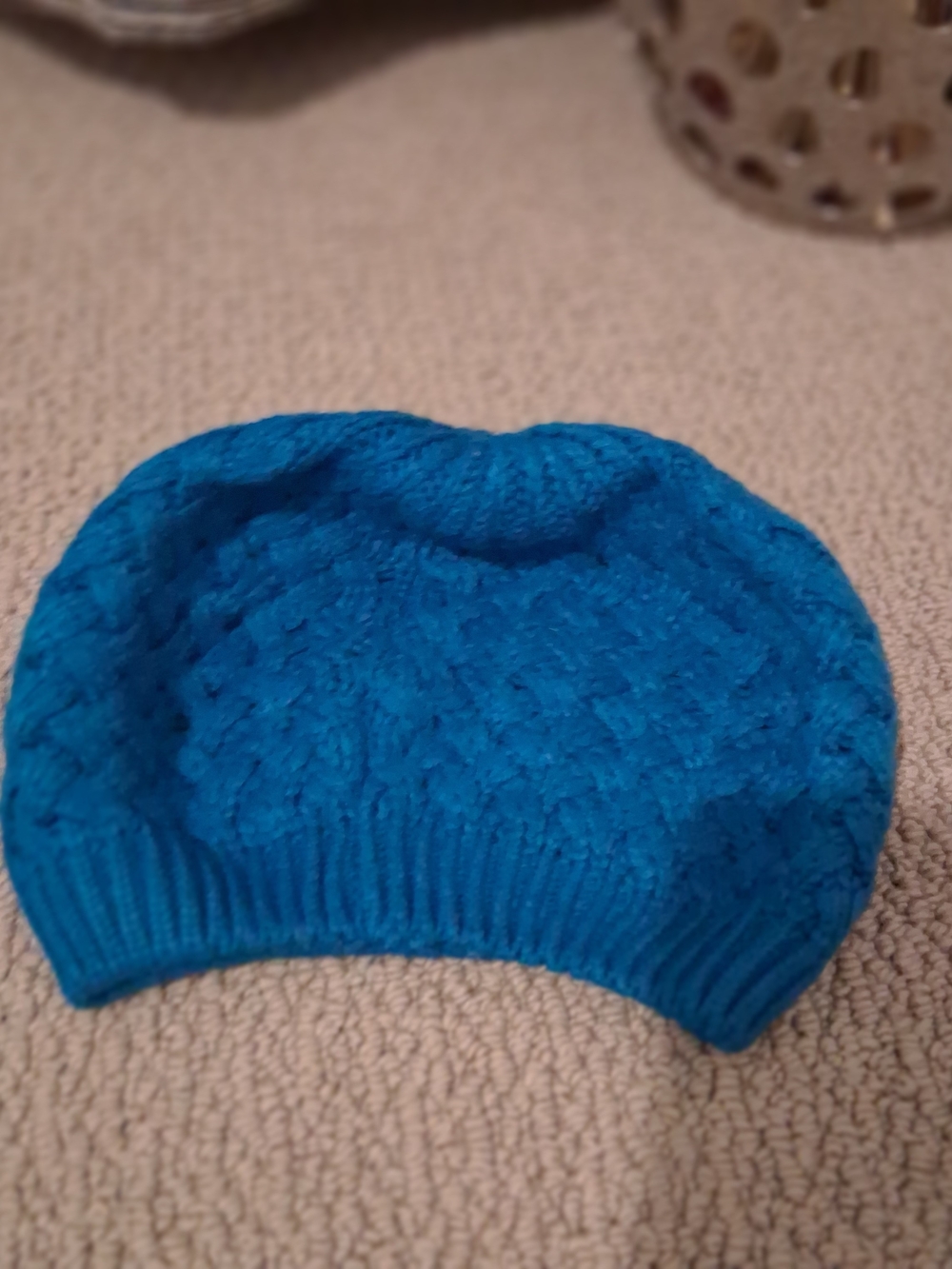 Women’s Bright Blue Knit Cable Beret Hat